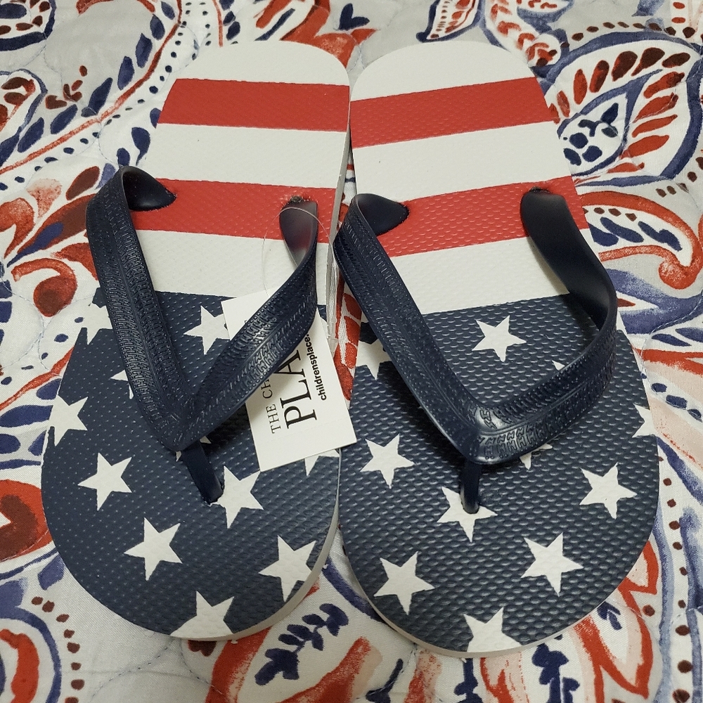 Boys flip flops